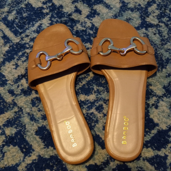 BAMBOO Slide Women's Flats Sandals Sz 8.0 - Picture 4 of 6
